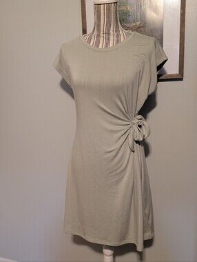 🏷️3/$8 Berkley Jensen Women Knot Front Dress Size Small